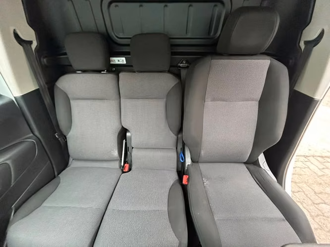 PEUGEOT PARTNER HDI 92 L1 1.6 - 2023 | 4633 - Imagen 19