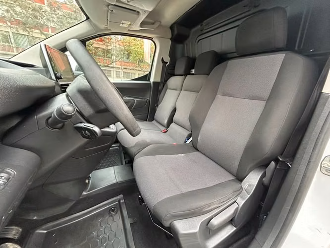 PEUGEOT PARTNER HDI 92 L1 1.6 - 2023 | 4633 - Imagen 17