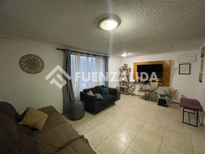 Casa en venta de 4 dorm. en Maipú - Imagen 2