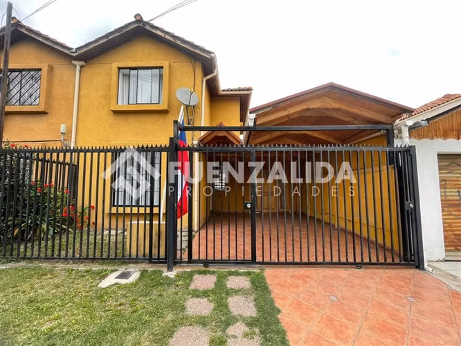 Casa en venta de 3 dorm. en Maipú