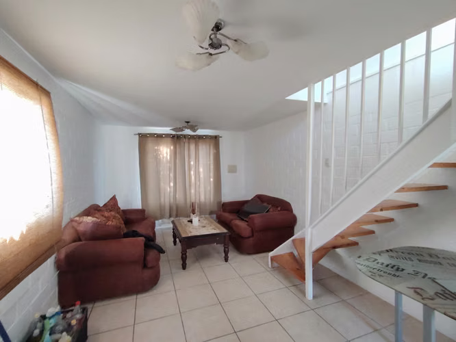 Vendo casa en Calle Baquedano-Chillán Viejo, 3 dormitorios, 1 baño