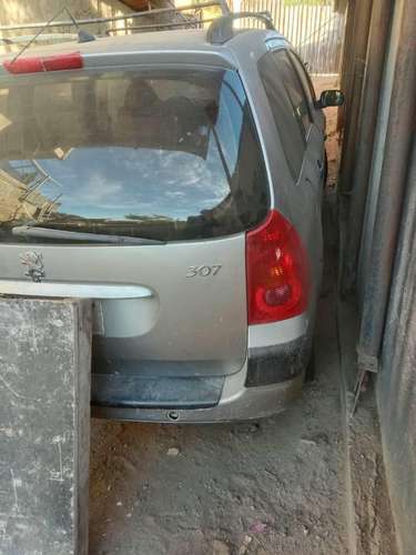 Vendo auto para repuesto