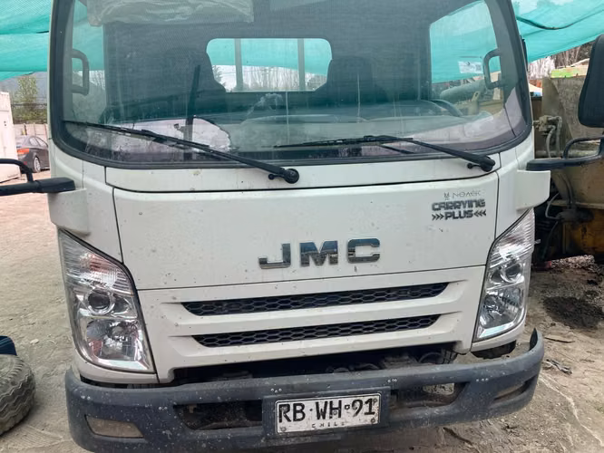 CAMIÓN JMC CARRY