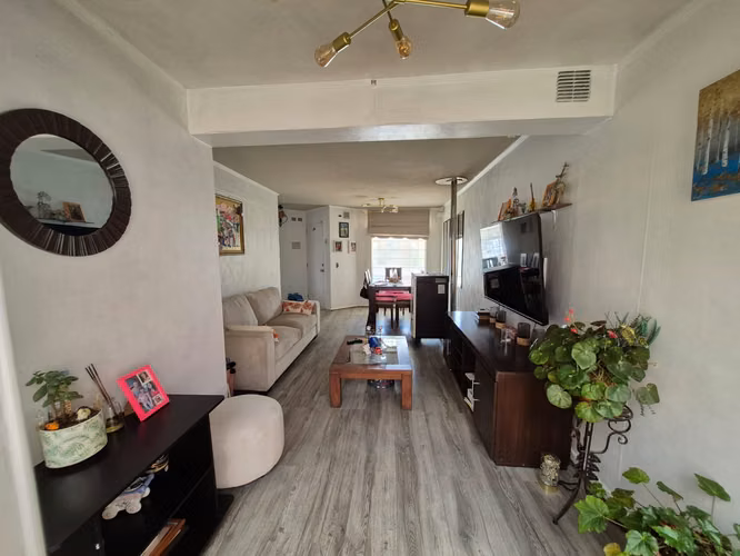 Oportunidad en Fundo El Carmen – Casa con Privilegiada Ubicación Cerca del Acceso