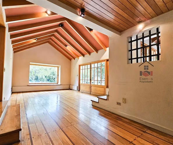 Gran Casa El Golf de Manquehue gran terreno y jardín - Imagen 4