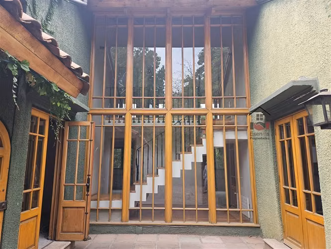 Gran Casa El Golf de Manquehue gran terreno y jardín - Imagen 11
