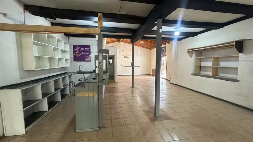 GRAN TERRENO COMERCIAL CON 290 M2 CONTRUIDOS CENTRO OLMUE - Imagen 16