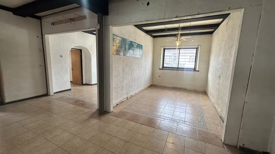 GRAN TERRENO COMERCIAL CON 290 M2 CONTRUIDOS CENTRO OLMUE - Imagen 12