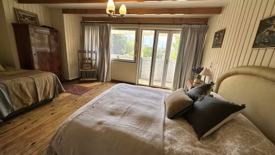GRAN CASA DE 394 M2 CON 6D Y 5B EN OLMUE CENTRAL - Imagen 22