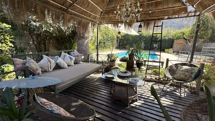 GRAN CASA DE 394 M2 CON 6D Y 5B EN OLMUE CENTRAL - Imagen 5