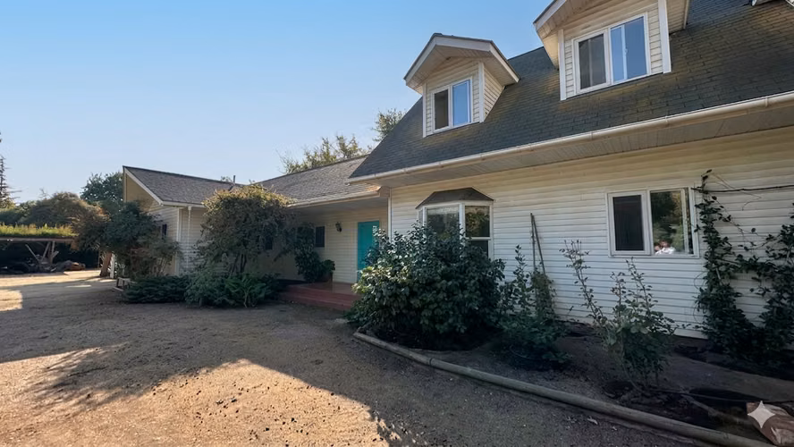 ENCANTADORA CASA A LA VENTA EN MEJOR CONDOMINIO LIMACHE 6D4B