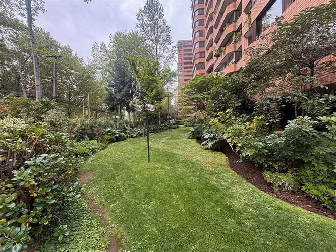 Departamento en venta de 4 dorm. en Las Condes - Imagen 50