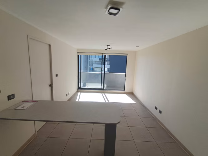  ¡NUEVO Y AGRADABLE ¡EQUIPADO, BIEN SOLEADO, GRAN CONECTIVIDAD 