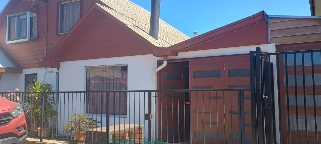 Huachicoop, casa 4 dormitorios,  2 baños, garaje, Talcahuano