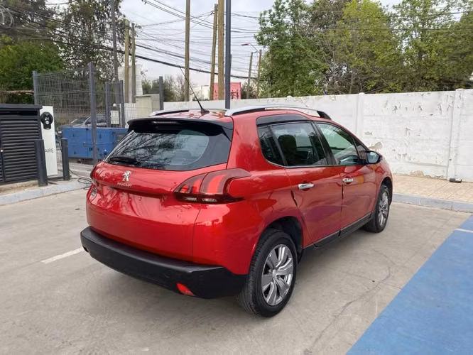 Peugeot 2008, año 2018, Dissel - Imagen 3