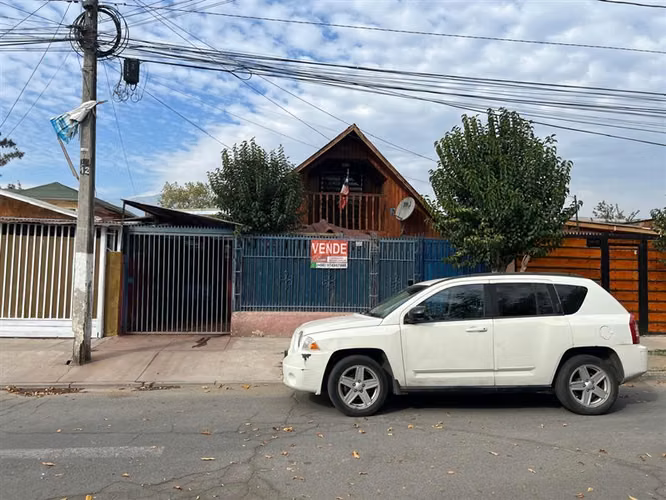 VENDO 2 CASAS, TERRENO DE 240 MTR2. 4 DORM 2 BAÑOS LA GRANJA