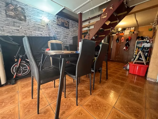 VENDO 2 CASAS, TERRENO DE 240 MTR2. 4 DORM 2 BAÑOS LA GRANJA