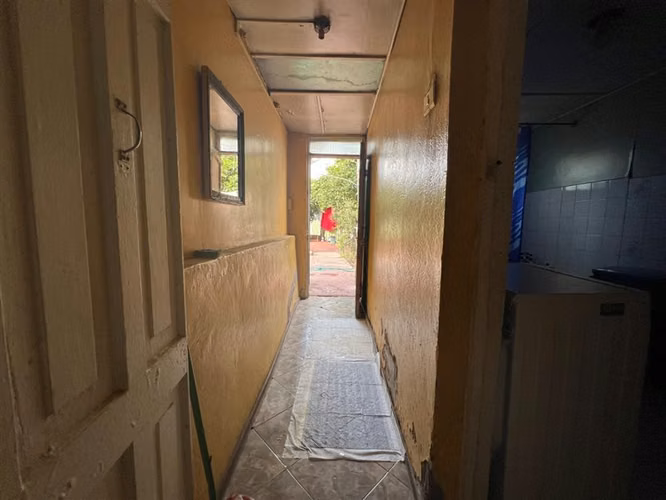 VENDO 2 CASAS, TERRENO DE 240 MTR2. 4 DORM 2 BAÑOS LA GRANJA