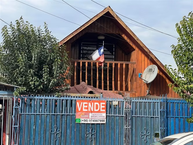VENDO 2 CASAS, TERRENO DE 240 MTR2. 4 DORM 2 BAÑOS LA GRANJA