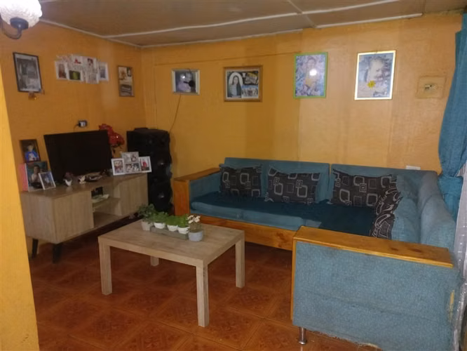VENDO 2 CASAS, TERRENO DE 240 MTR2. 4 DORM 2 BAÑOS LA GRANJA