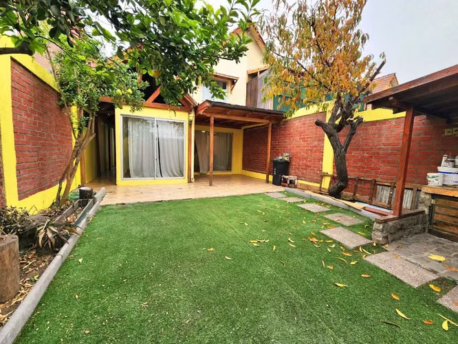 Casa Amplia y Luminosa con Gran Jardín (184592) - Imagen 1