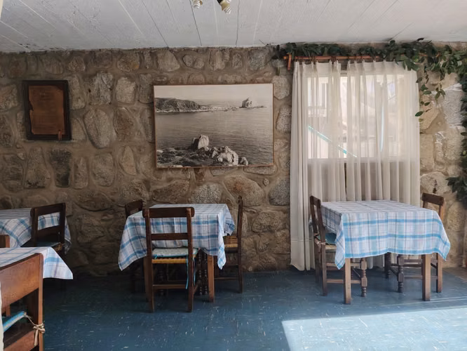 Hotel histórico en venta, centro de Algarrobo, a pasos de la playa – 12 habitaciones