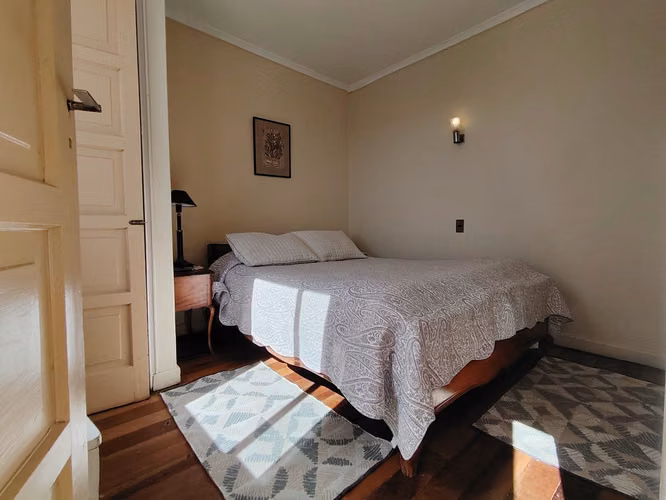 Hotel histórico en venta, centro de Algarrobo, a pasos de la playa – 12 habitaciones