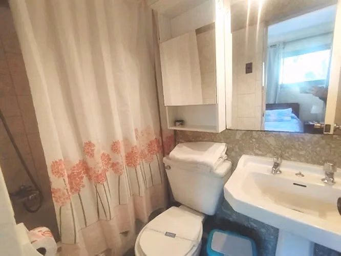 Hotel histórico en venta, centro de Algarrobo, a pasos de la playa – 12 habitaciones