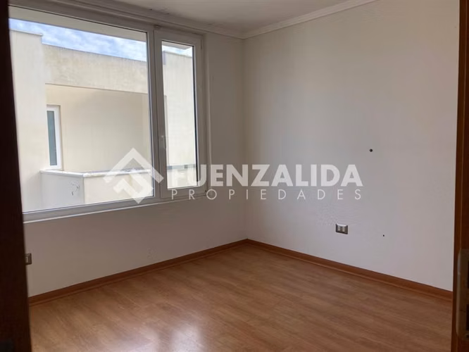 Casa venta 2 pisos 4D/3B. Lomas de Montemar, Concón - Imagen 18