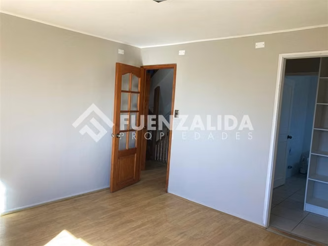 Vende Casa, amplio terreno 5D/3B Bosques de Montemar Concón - Imagen 9