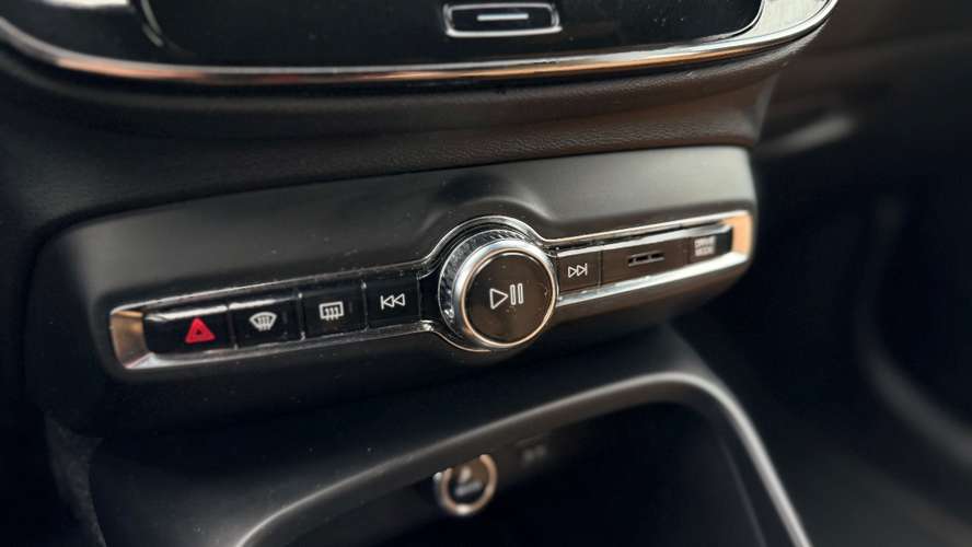 Volvo XC40 D4 (2021) - Imagen 13
