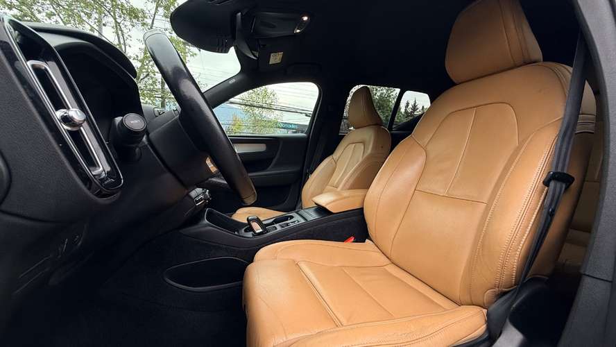 Volvo XC40 D4 (2021) - Imagen 6