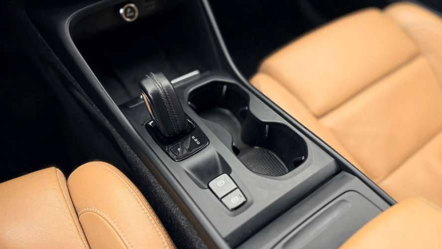 Volvo XC40 D4 (2021) - Imagen 16