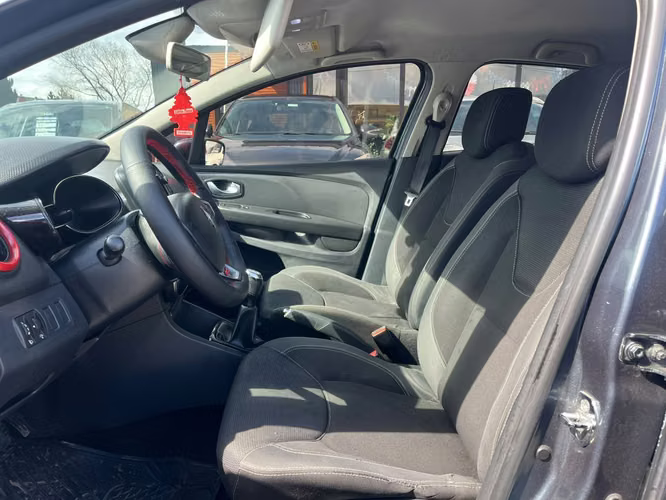 RENAULT CLIO 2017