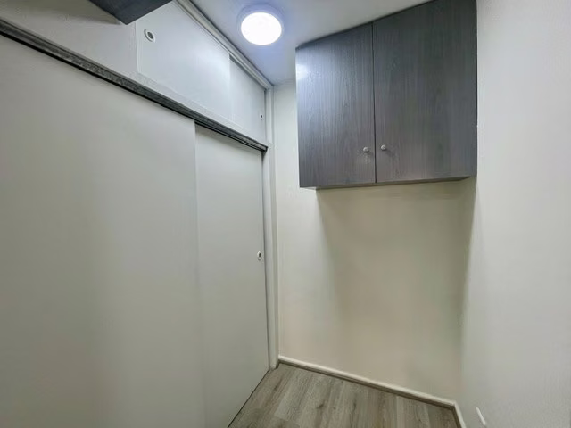 LOCAL COMERCIAL APOQUINDO CON IV CENTENARIO - Imagen 5