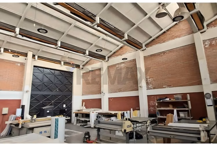 Arriendo comercial galpon bodegas oficina recoleta - Imagen 8