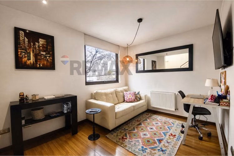 Casa 3d + servicio, jardín y quincho en las condes - Imagen 23