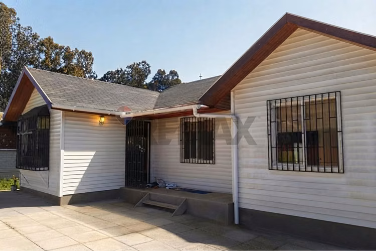 Casa en venta – algarrobo metropolitana