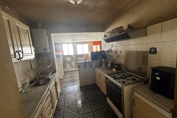 Amplia casa junto al parque lomas de lo aguirre - Imagen 7