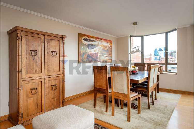 Amplio dpto en venta 4d en las condes - Imagen 4