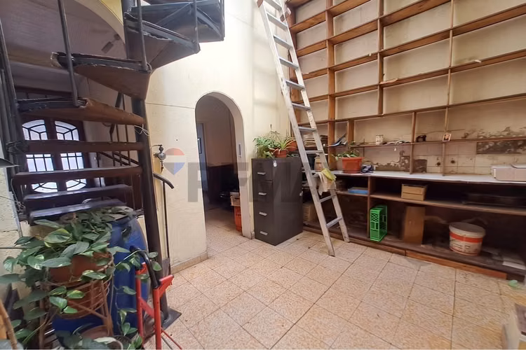 Casa comercial para remodelar - Imagen 24