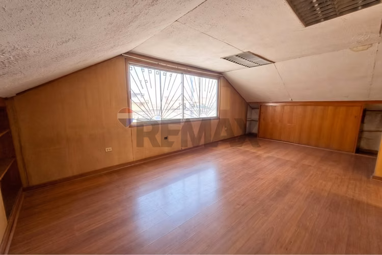 Casa comercial para remodelar - Imagen 6