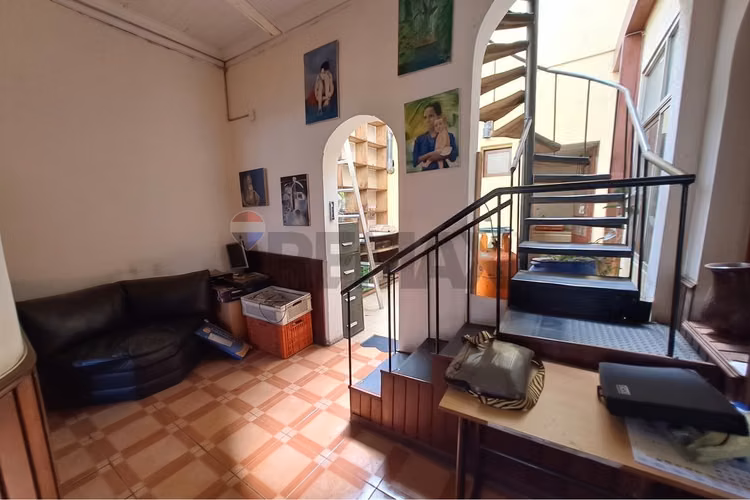 Casa comercial para remodelar - Imagen 10