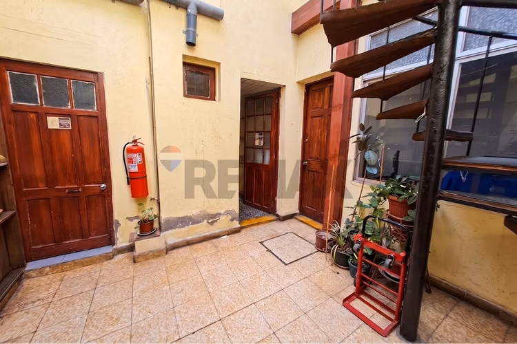 Casa comercial para remodelar - Imagen 22