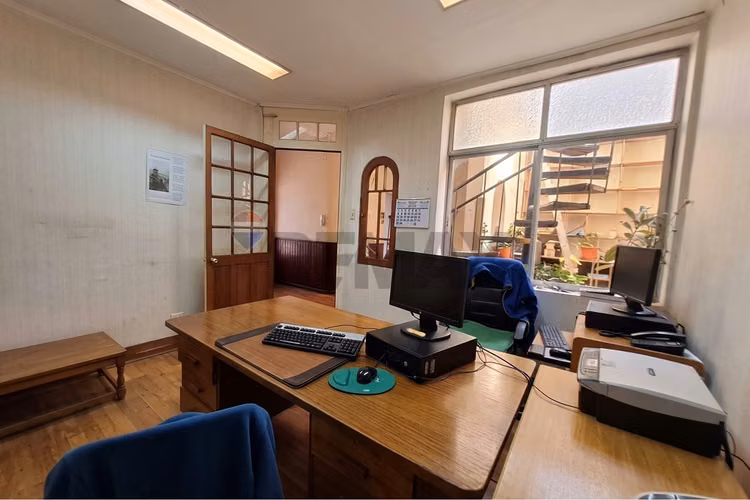 Casa comercial para remodelar - Imagen 13