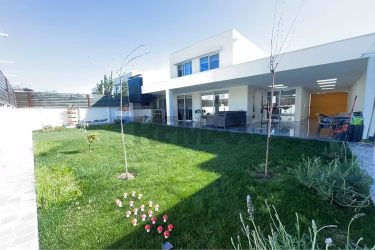 Arriendo gran casa chicureo 3d 3b 5e - Imagen 20