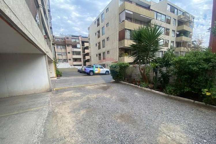 Patio privado, 2 d  2 baños 2 estacionamientos - Imagen 3
