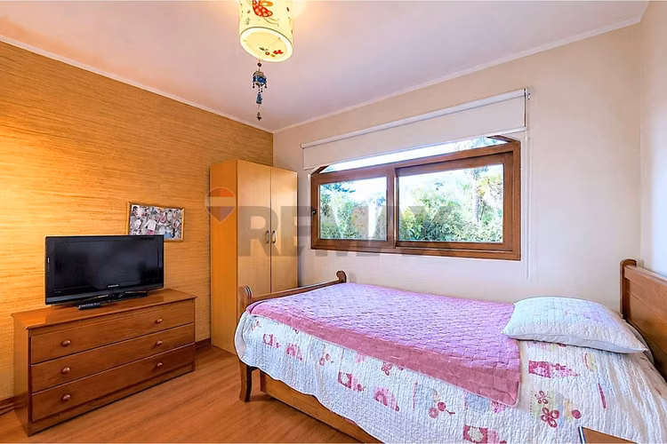 Casa familiar 4d4b, estar, escritorio, piscina. - Imagen 17