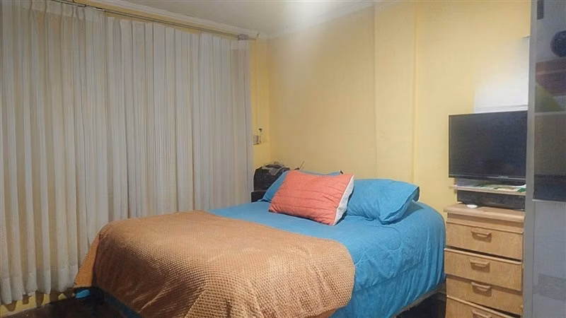 CASA Avenida José Hirmas / Mercedes Badilla - Imagen 16