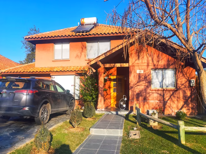 CASA GRANDE CON AMPLIO JARDIN  4D ESTAR PISCINA HAC EL PEÑON - Imagen 3